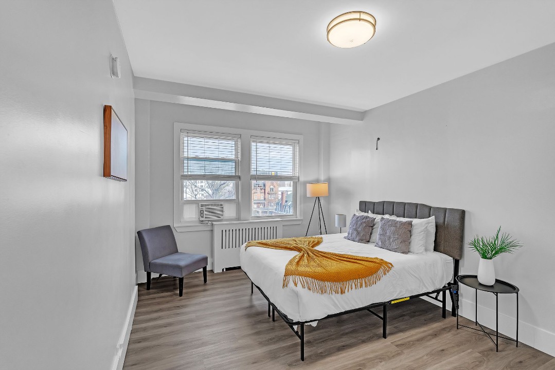 1 Bedroom · Signature layout