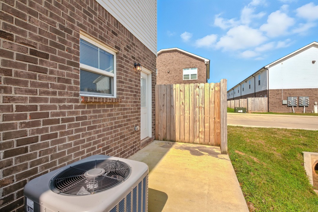 Arte Luxury townhomes B1 2/2.5