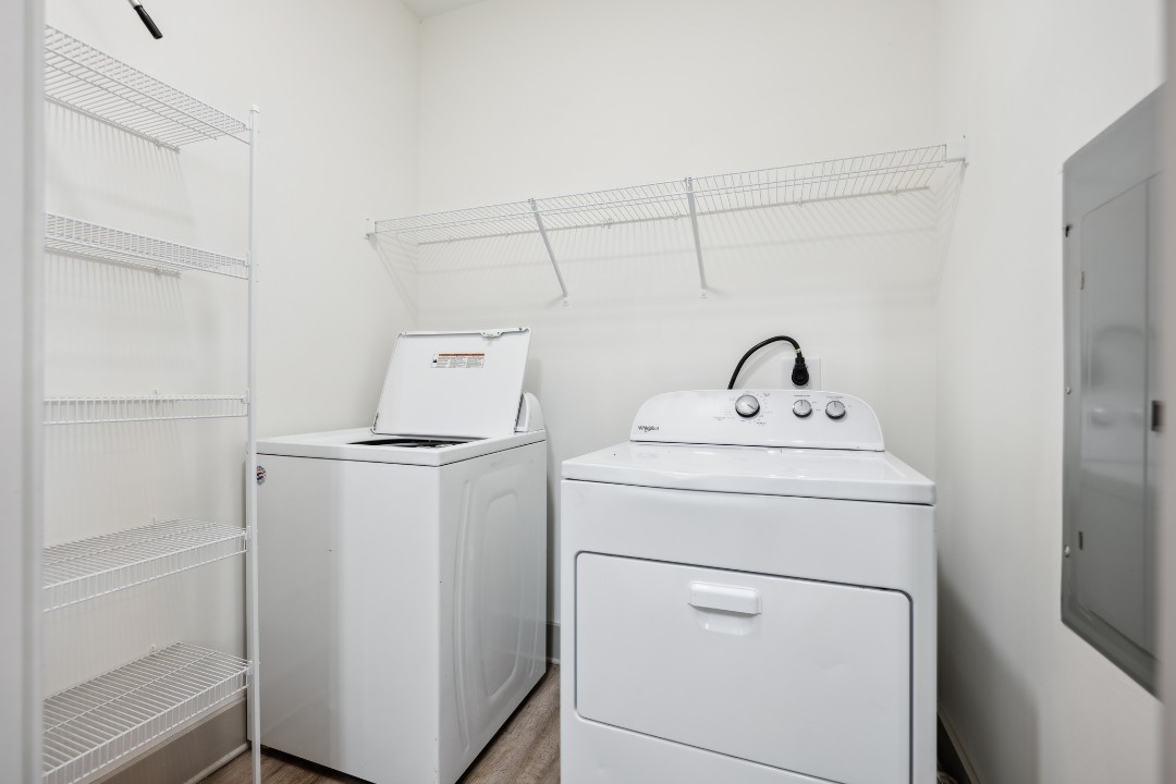 Overlook at Farragut 2103, 1BD/1BA