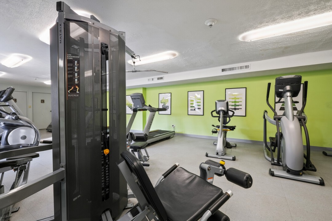Midtown Towers 3105, · Unit 1/1