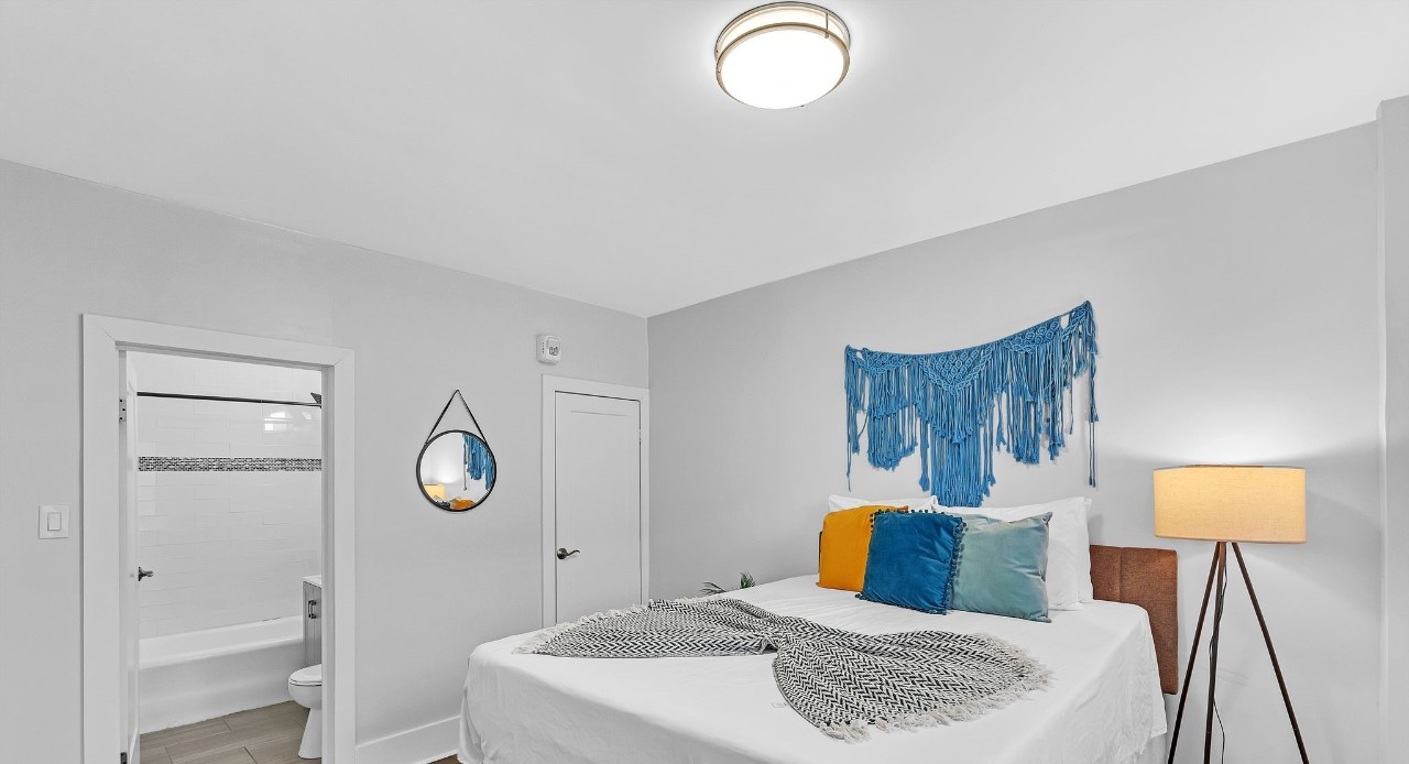 1 Bedroom · Signature layout