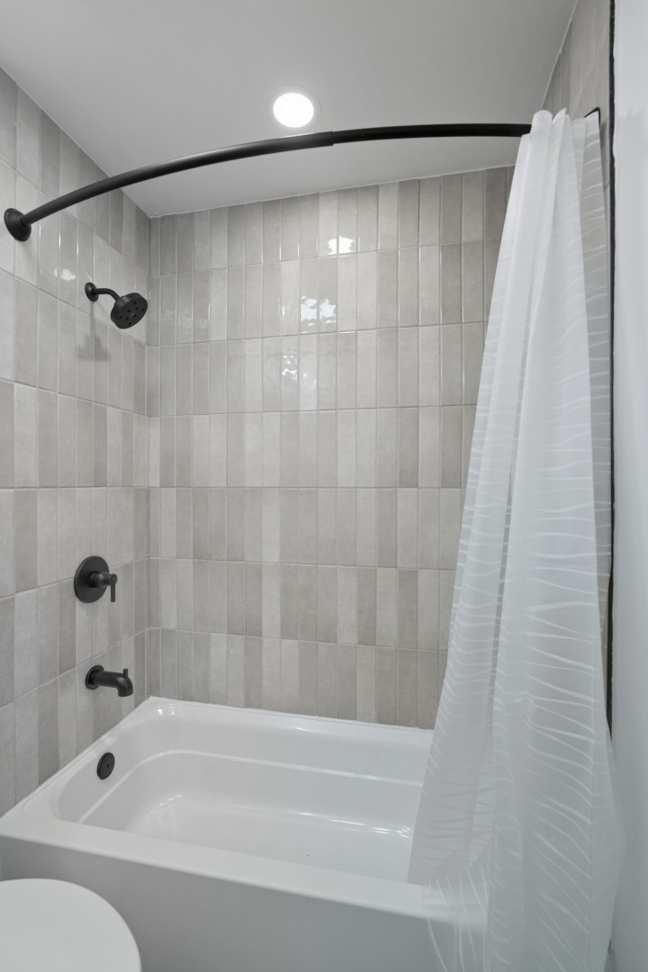 Carriage House C410 · Unit 1/1