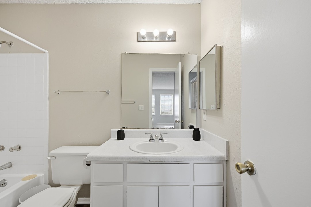 The Trails · Unit 217 2/2