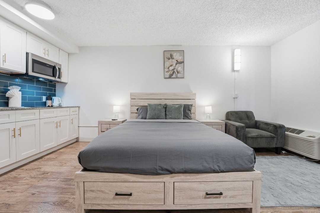 1 Bedroom · Signature layout