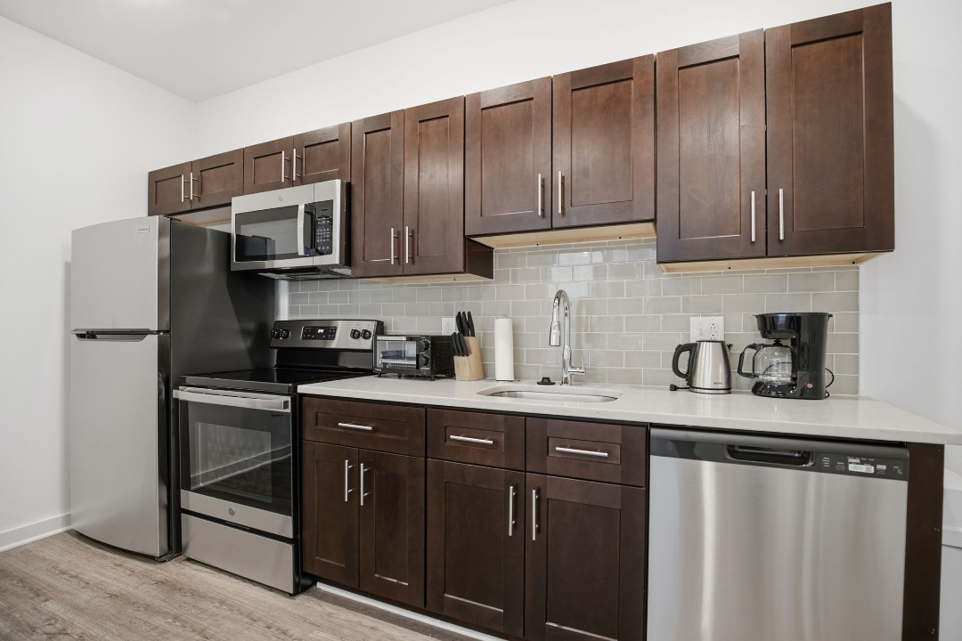 Fairmount Square 1528-3G · Unit 1/1