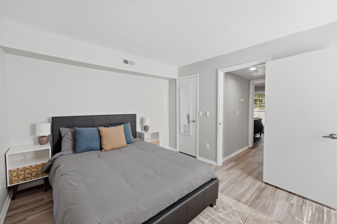 1 Bedroom · Signature layout