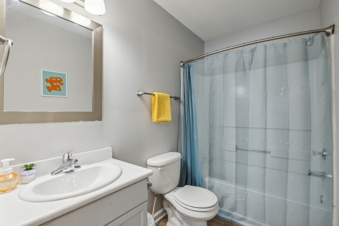 Carlson Bay, 969-104, · Unit 1/1