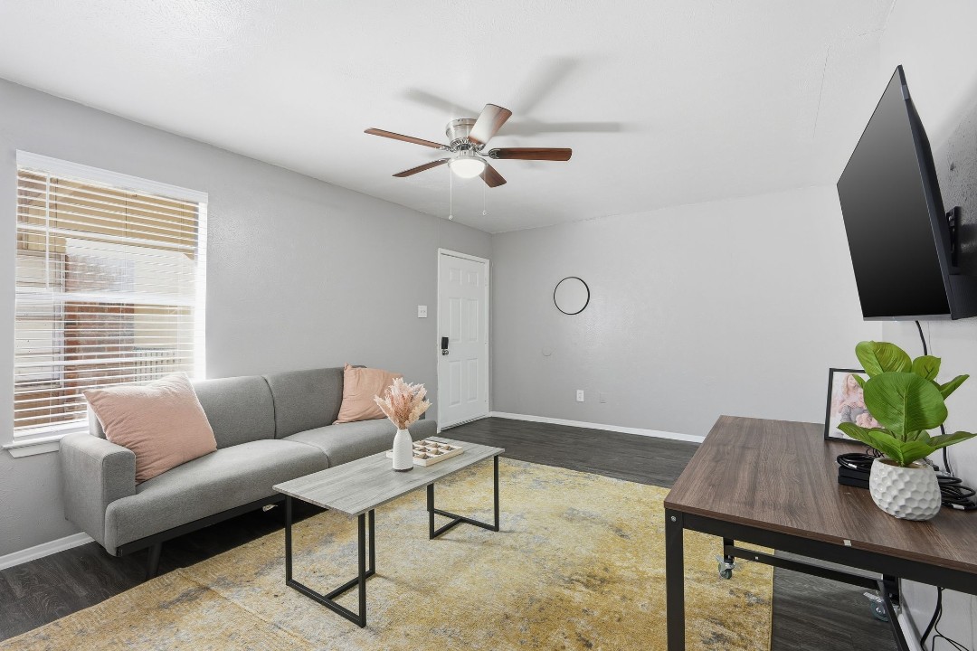 Eureka village · Unit 224 1/1