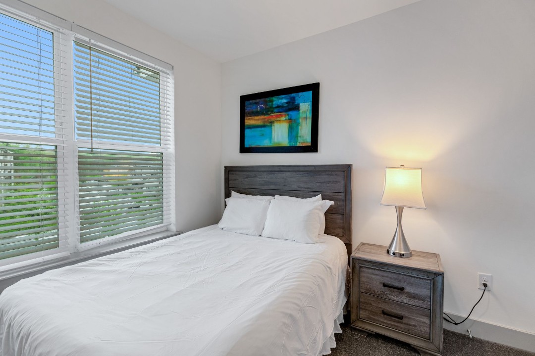 Overlook at Farragut 2302, · Unit 2/2