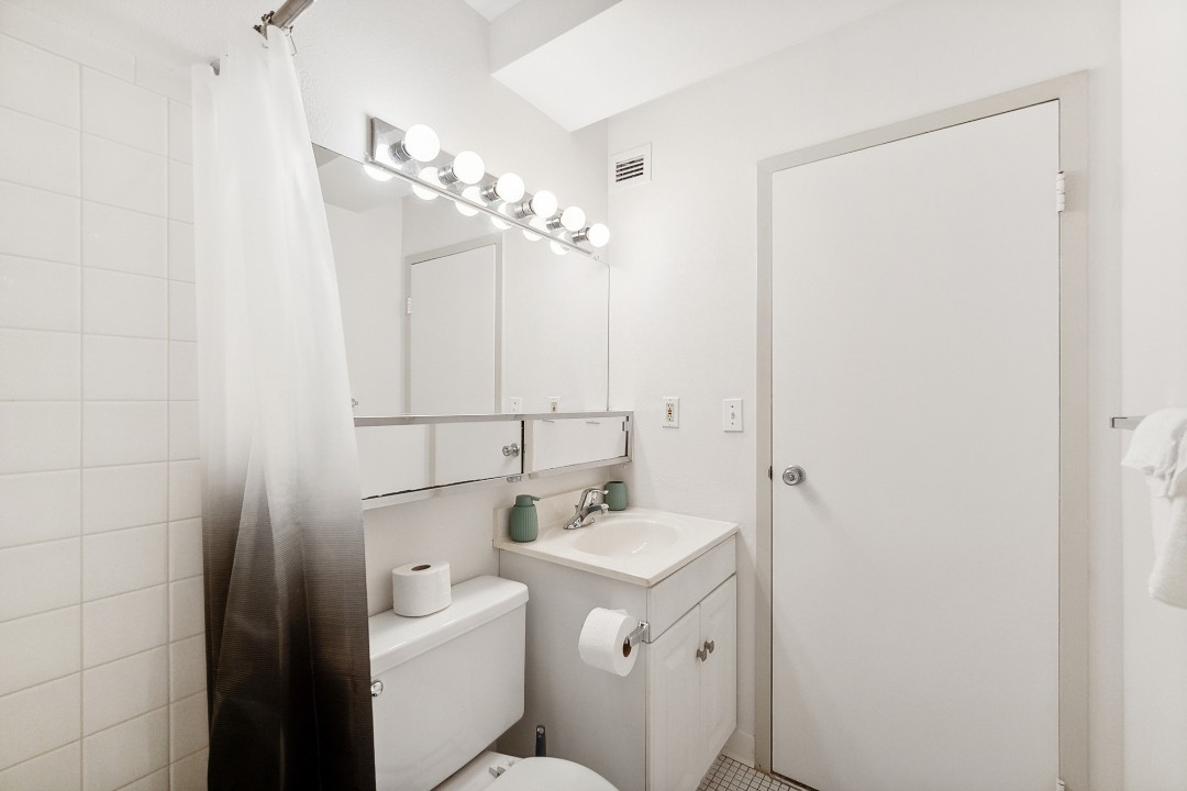 Pa Place 2107, 1br
