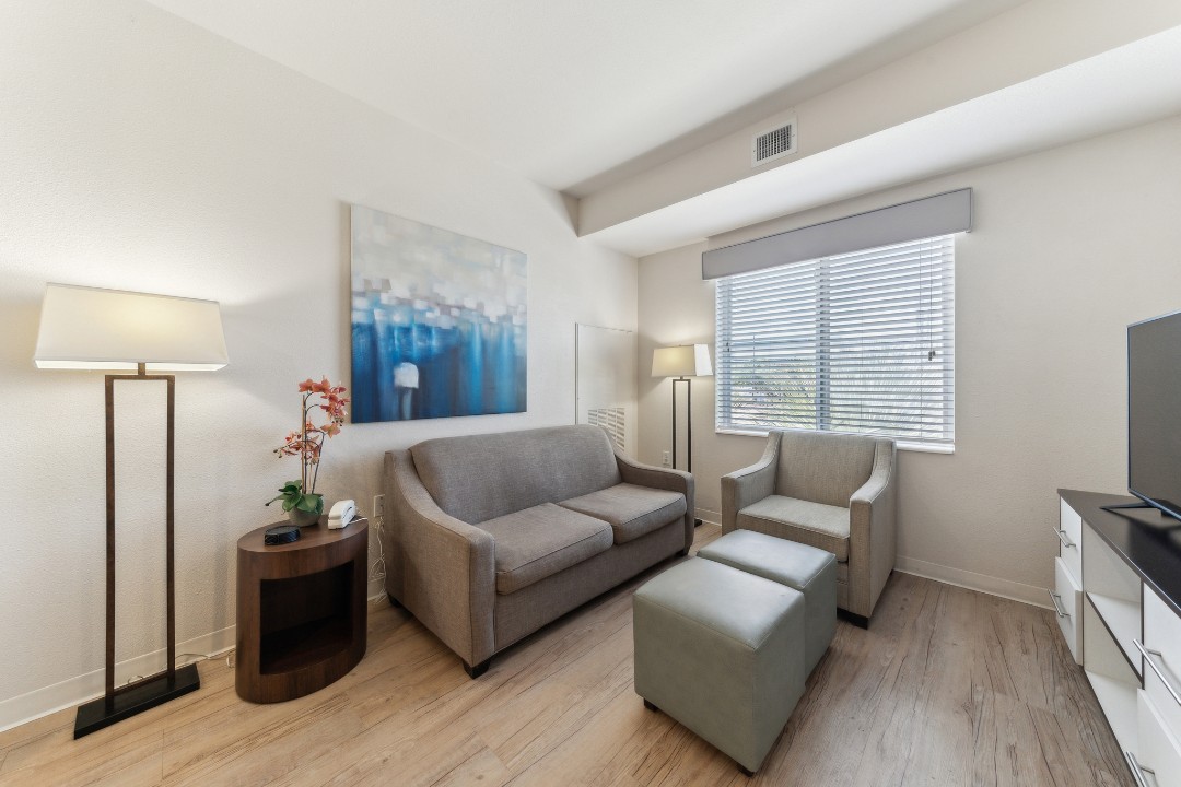 1 Bedroom · Signature layout