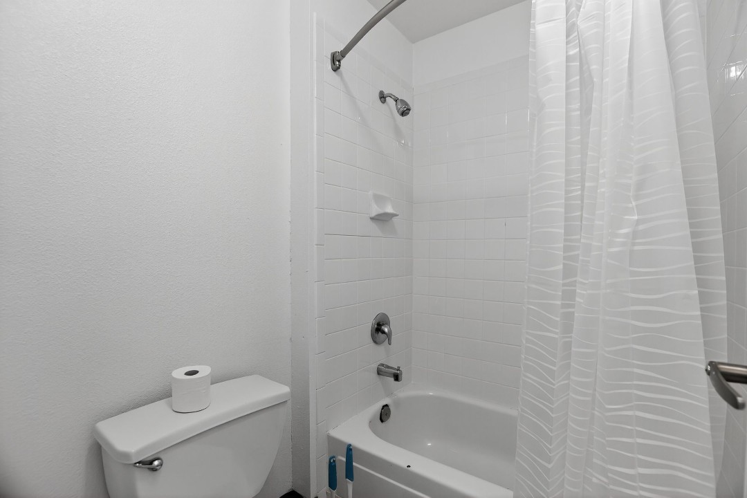 Spectra Paradise Studios · Unit 623