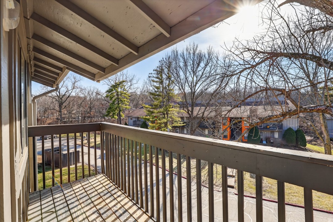 Hillcrest 8312F · Unit 2/1
