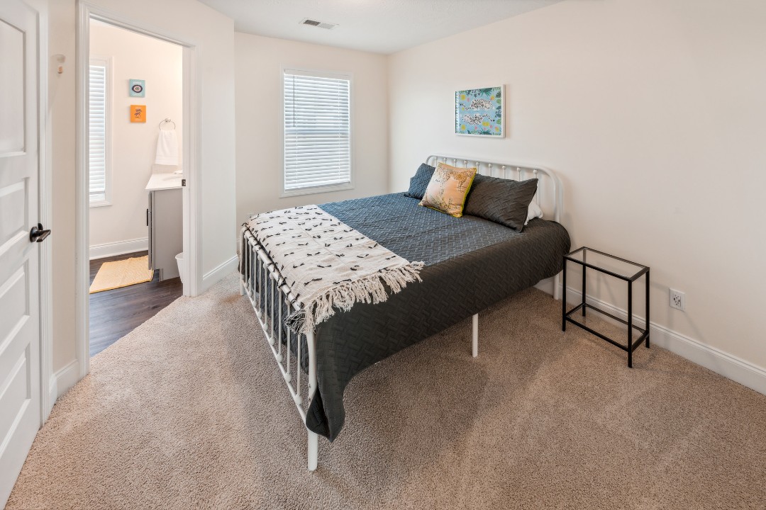 Alto · Unit M8 2bd/2.5 bth