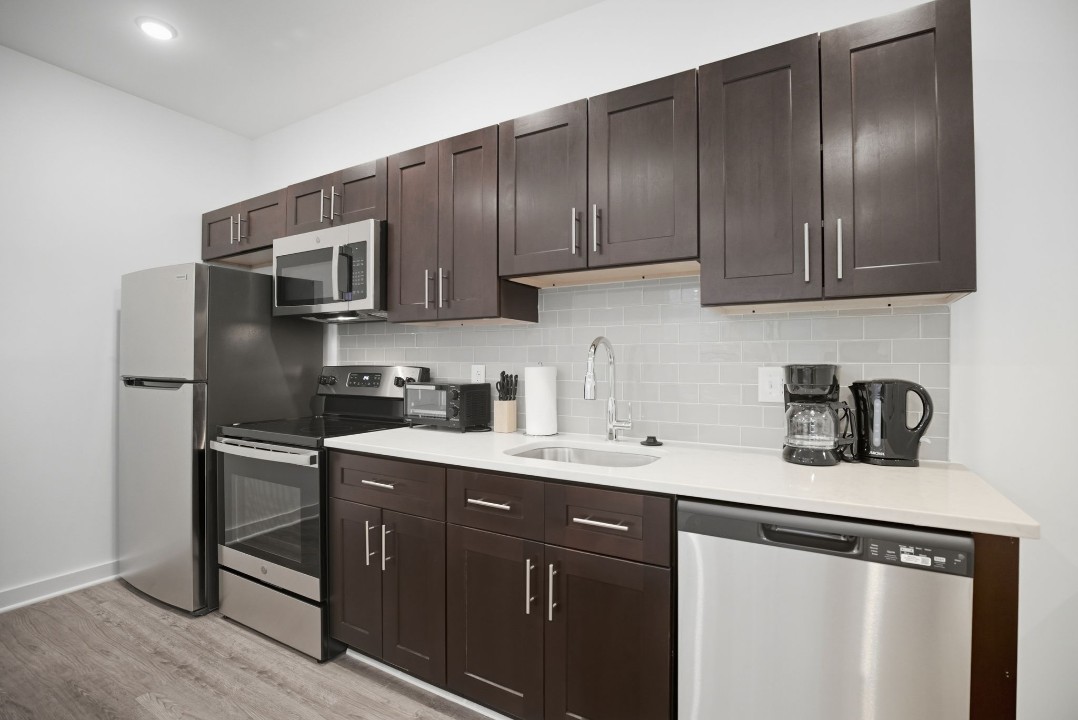 Fairmount Square 1528- 3B · Unit 1/1