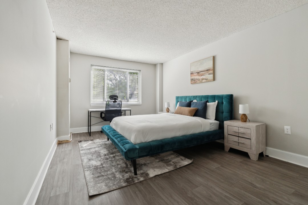 2 Bedrooms · Signature layout