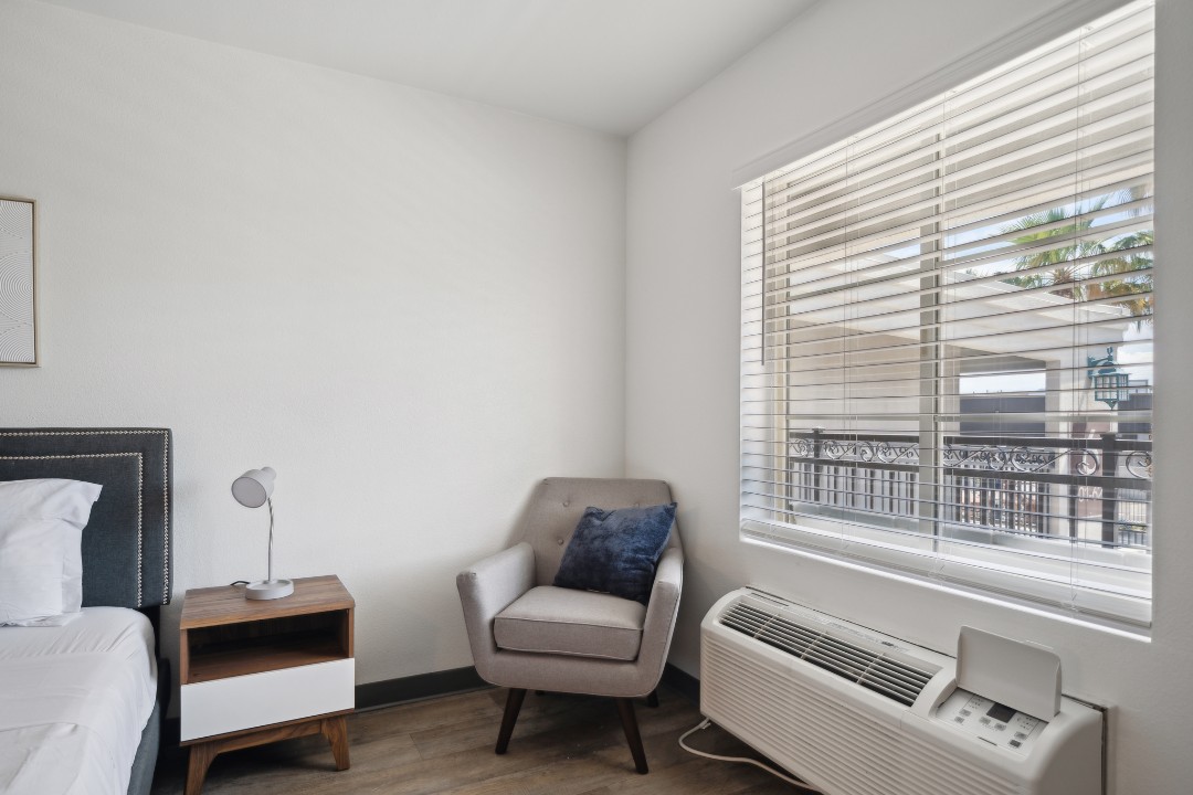 Spectra Paradise Studio · Unit 512