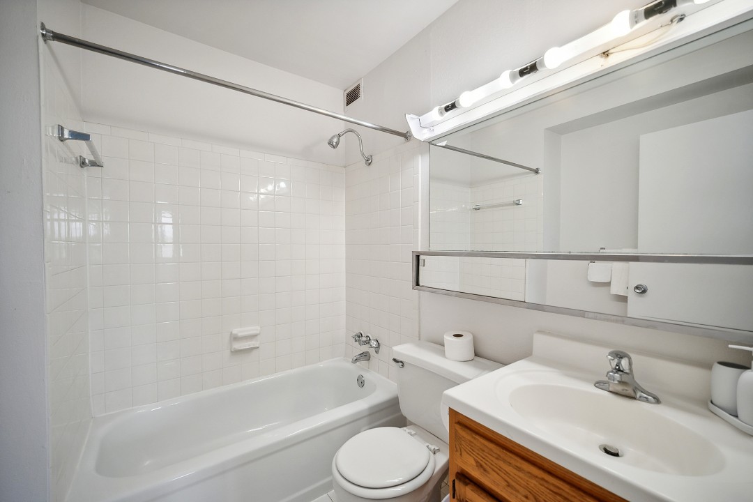 Pa Place 501, 2br