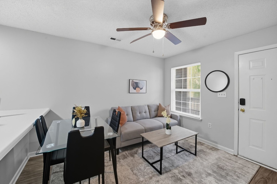 Meadowbrook 250-205 1bd/1bd