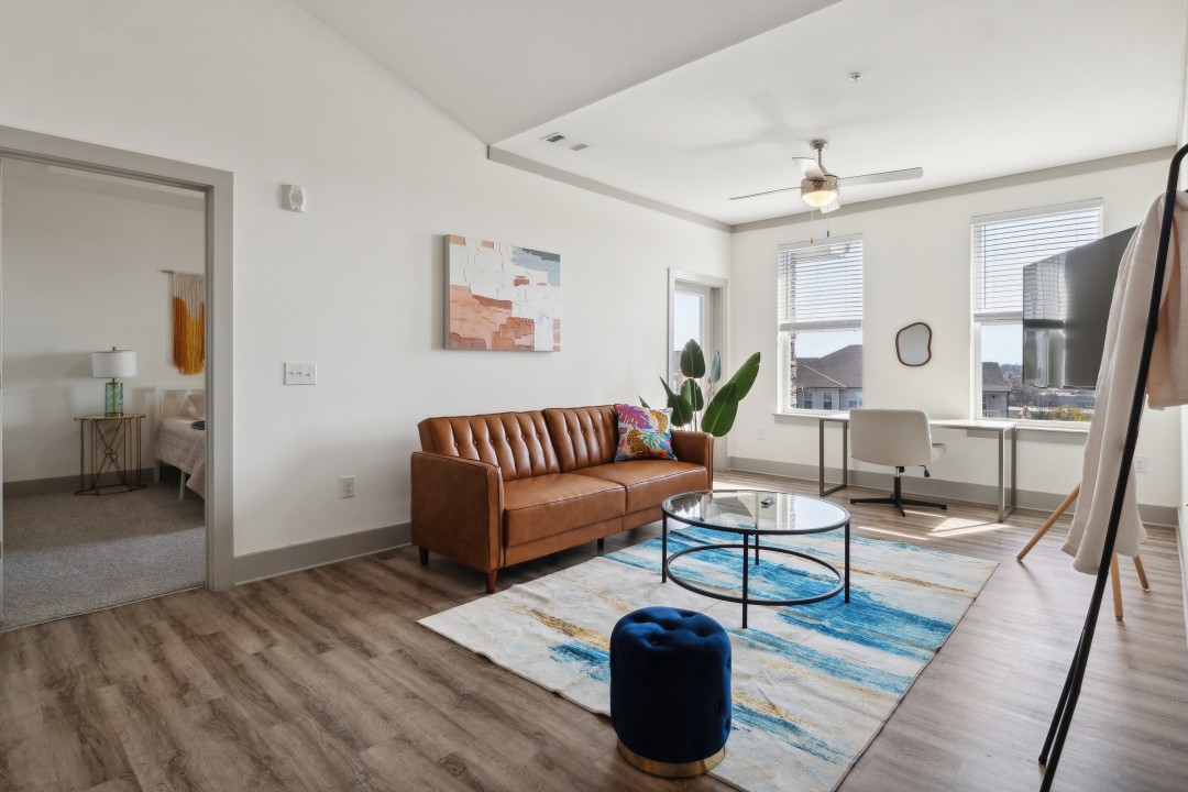 2 Bedrooms · Signature layout