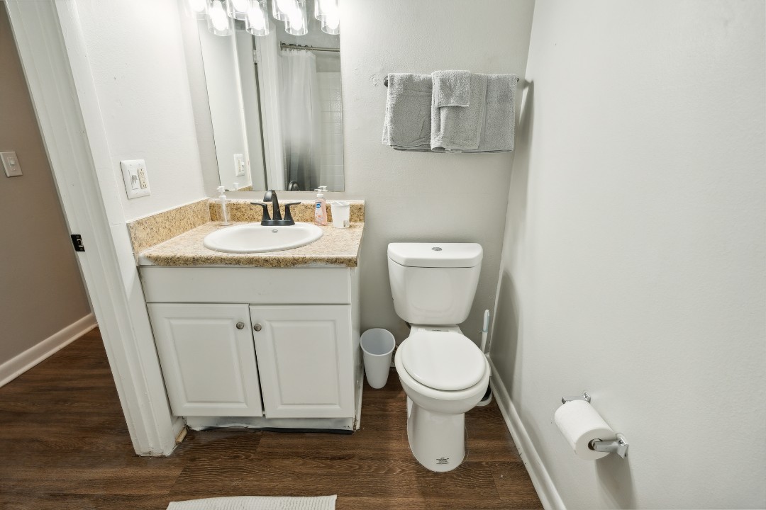 Brentwood Hills, A2 - · Unit 1/1