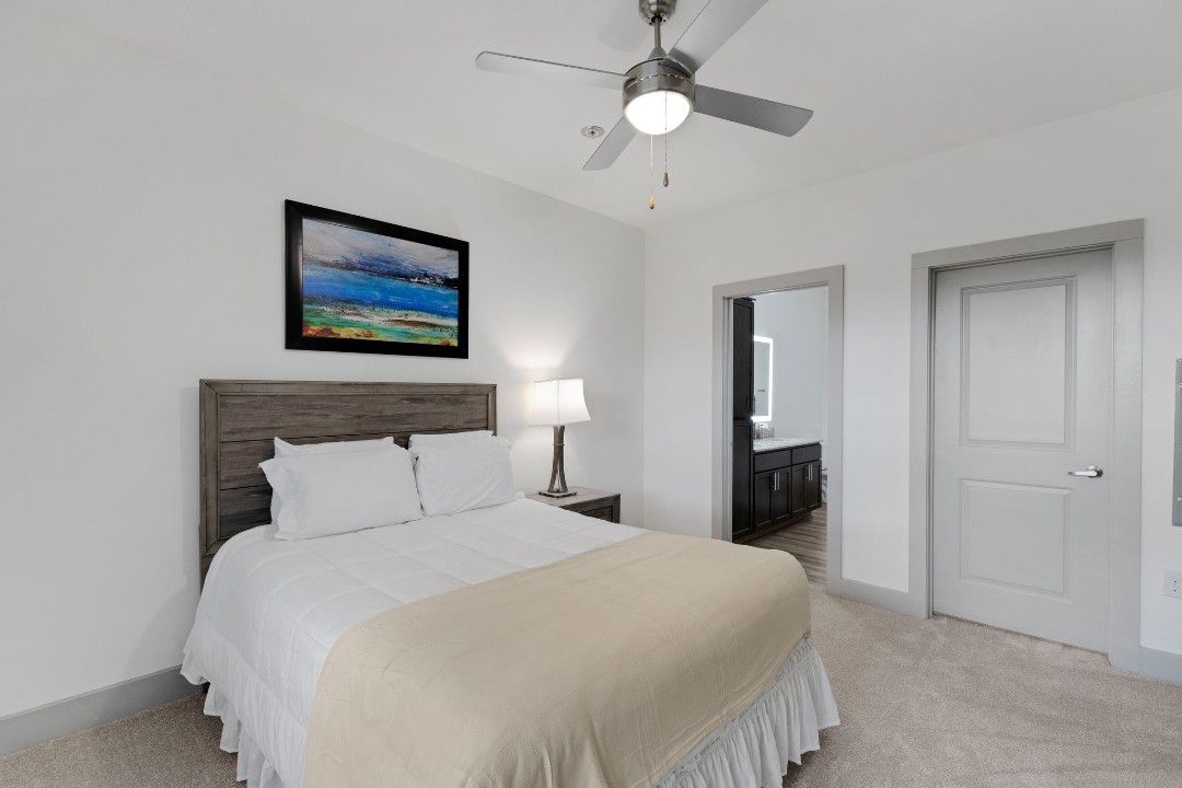 Overlook at Farragut 3205, · Unit 2/2