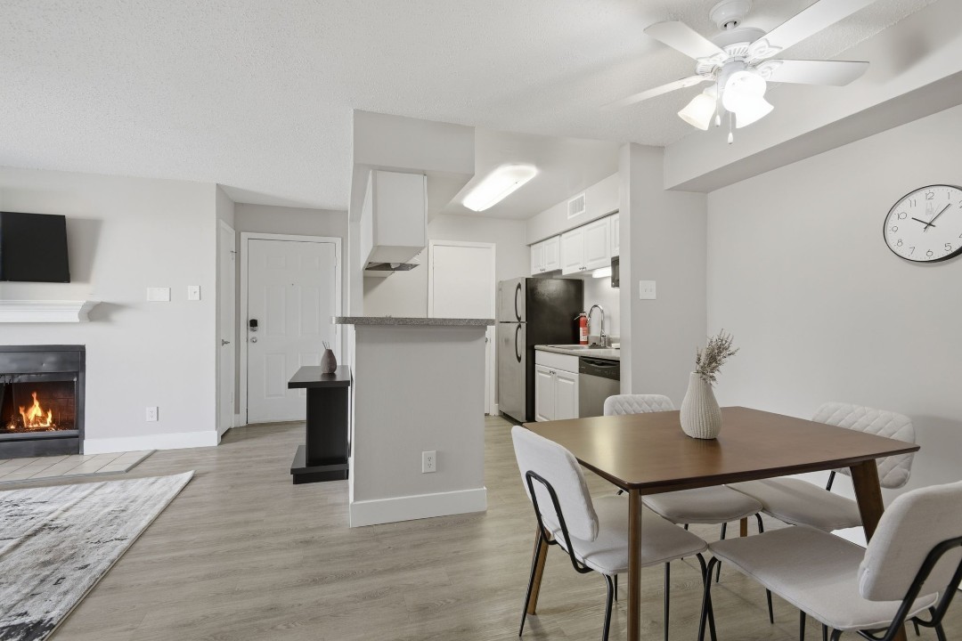 Lincoln Green · Unit 2718 1/1