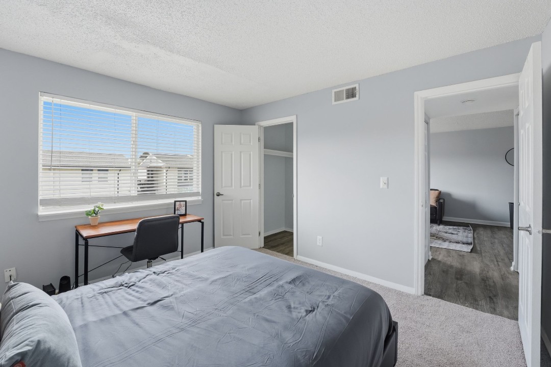 Crossings at · Unit 501 H24 1bd/1bth