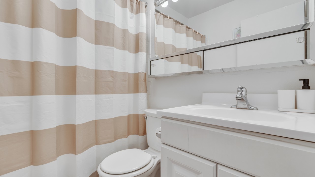 Pa Place 2414, 2br