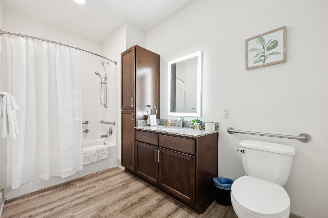 Overlook at Farragut 2103, 1BD/1BA