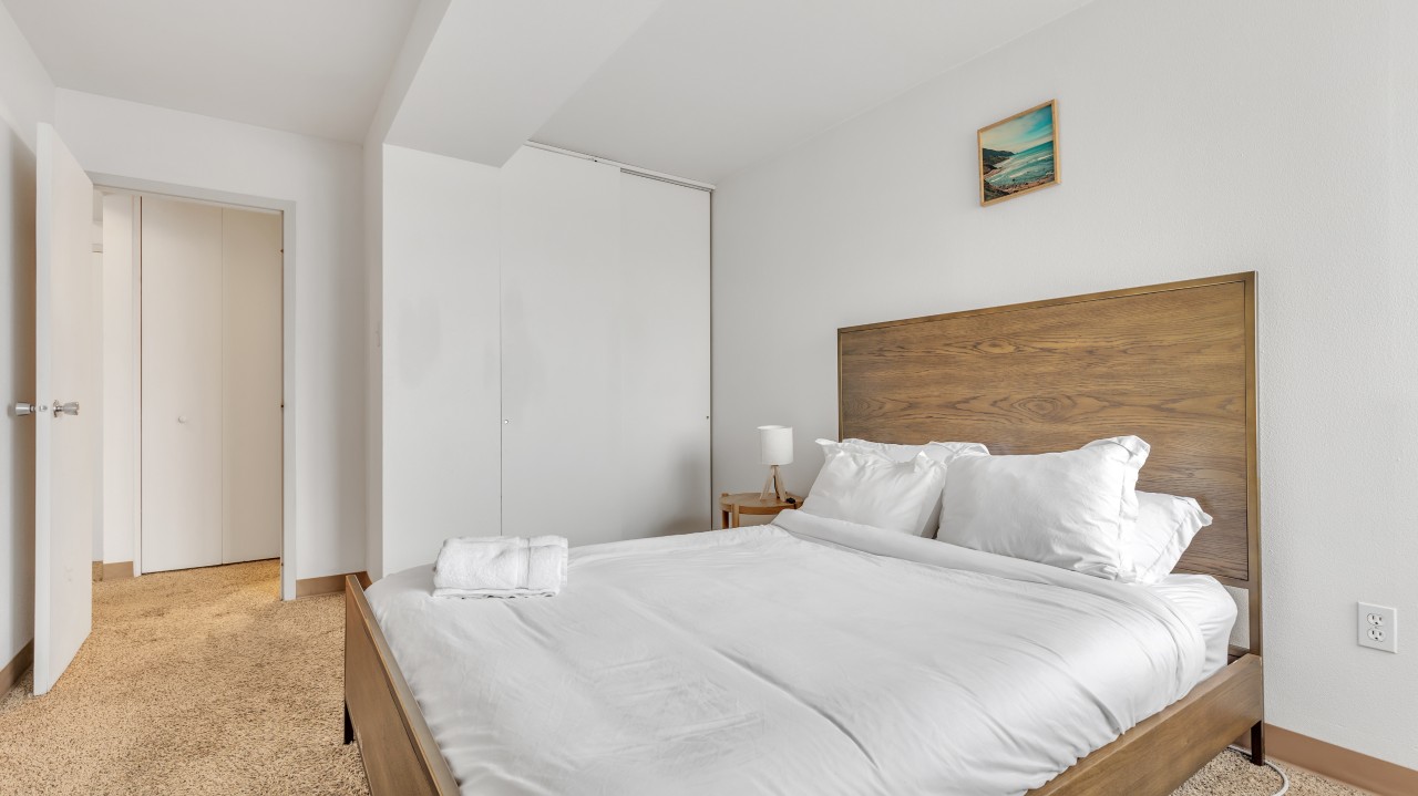 Pa Place 1606, 1br