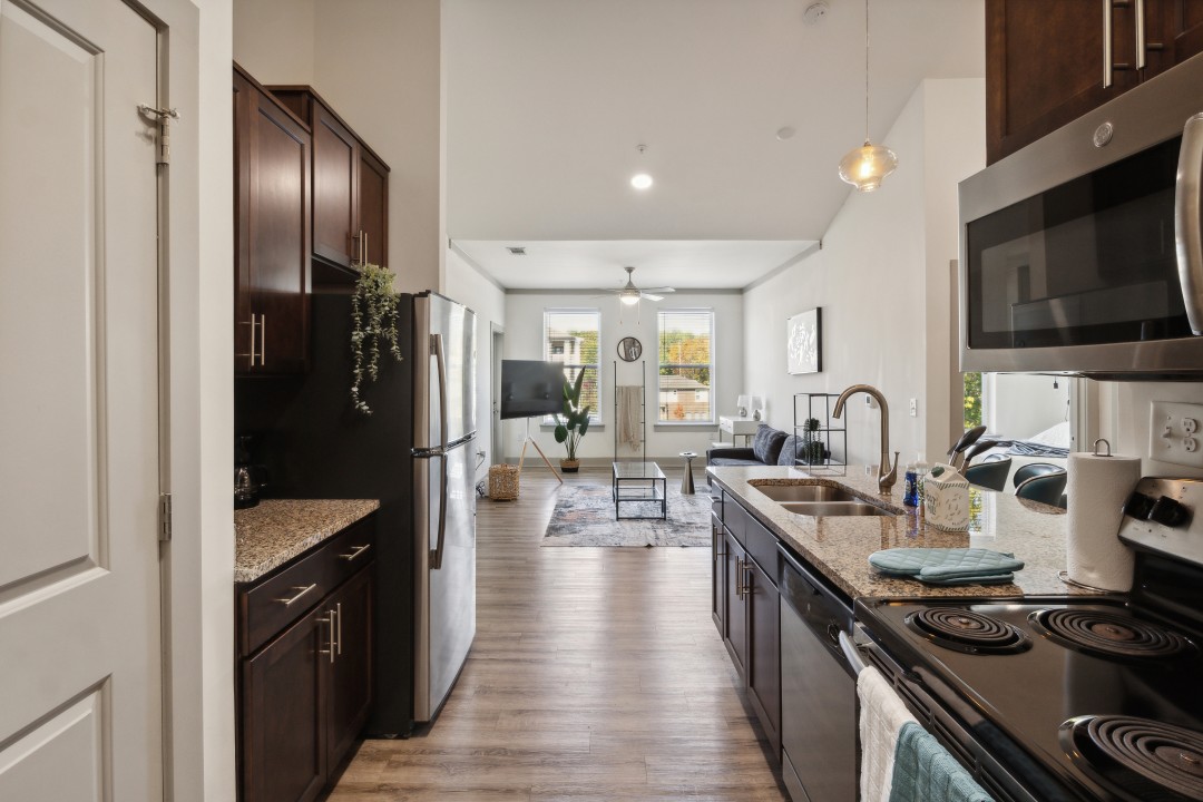Overlook at Farragut 4302, · Unit 2/2