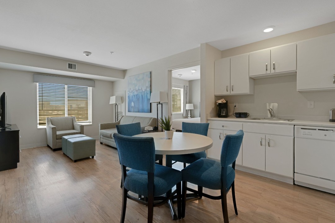 Simplicity At the Rim · Unit 1304 2/2