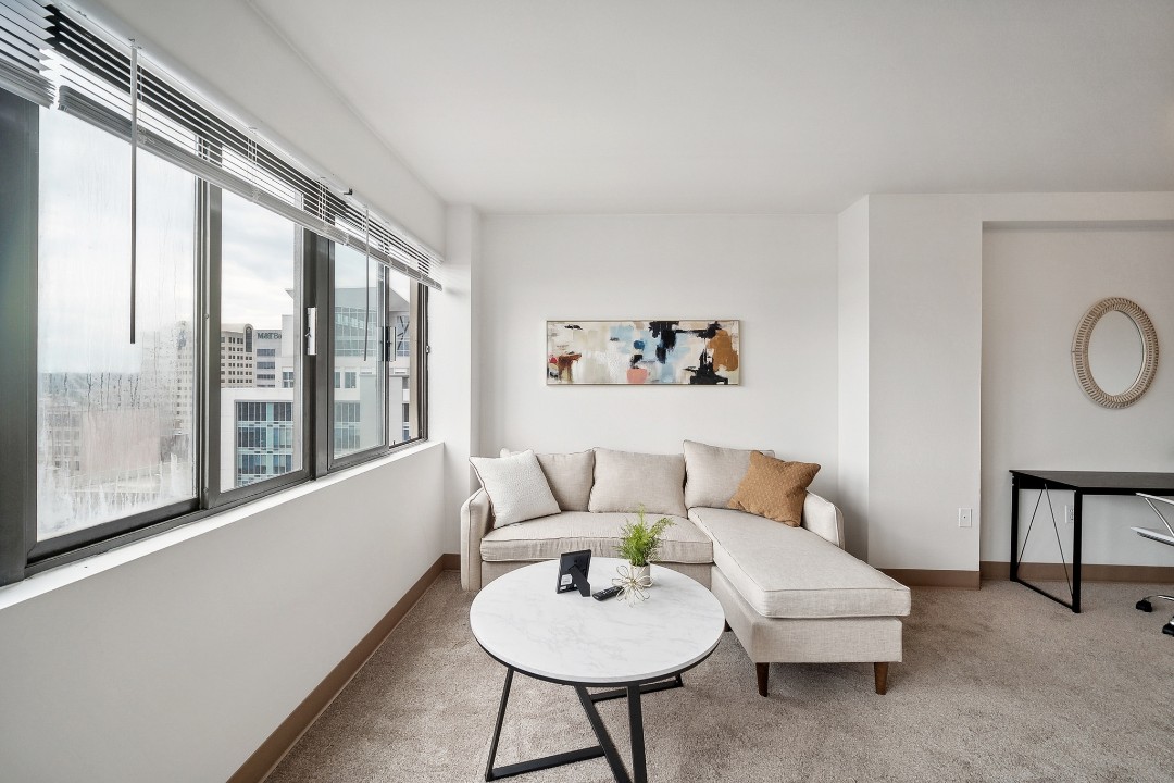Pa Place 1306, 1br
