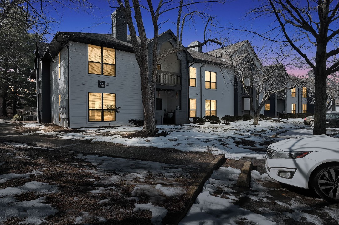 Taylor at 502 · Unit unit 2103-201 2/2