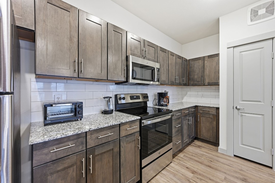 Chisholm Trace · Unit 1035 1/1