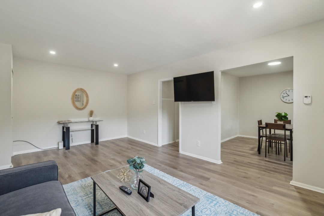 Pinebrook 618 Wharton Drive 2 Bed 2 Bath