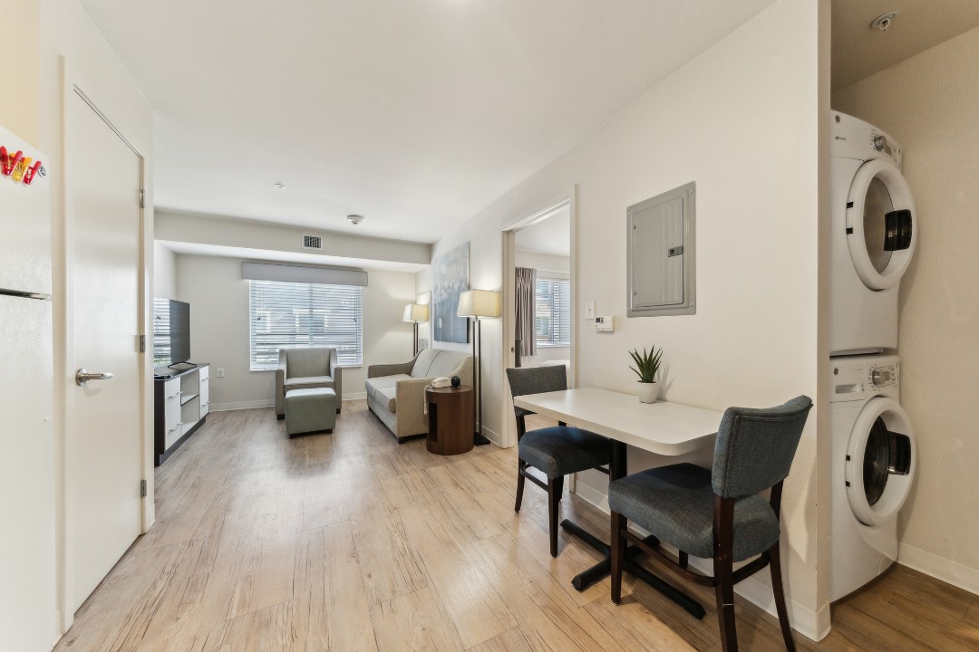 Simplicity At the Rim · Unit 1307  1/1
