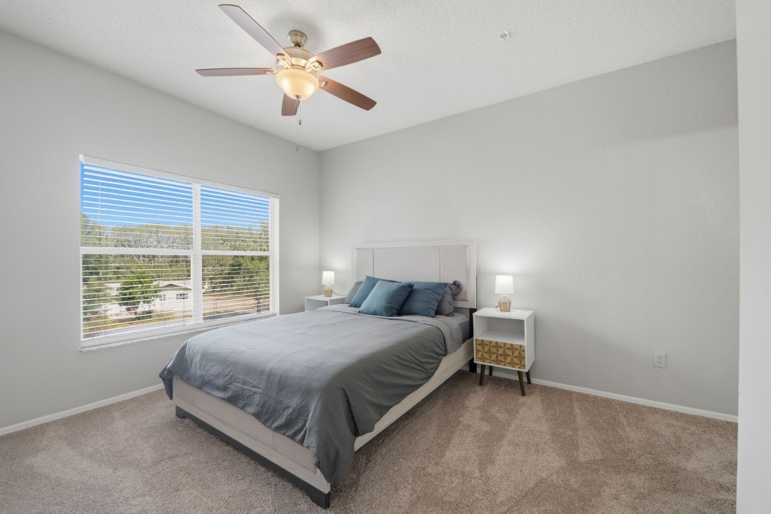Avenue · Unit at Winter Springs 21-307 2/2