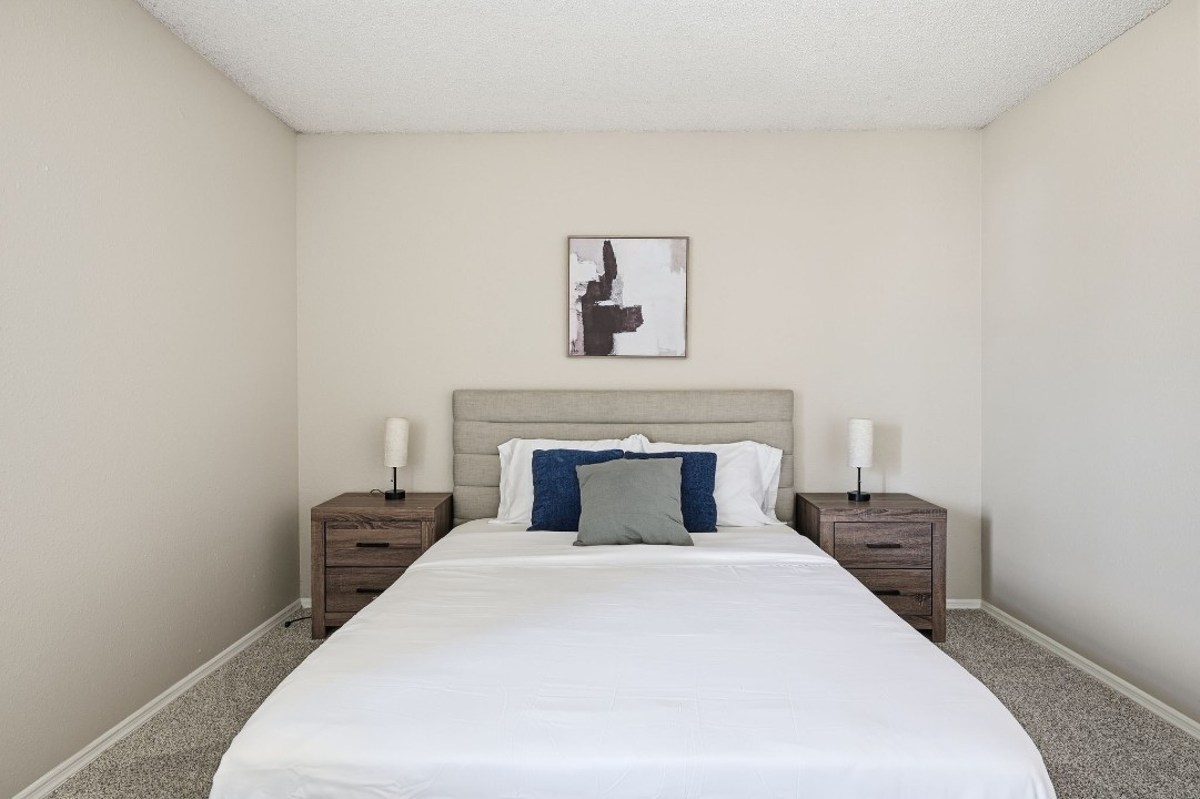 The Trails · Unit 323 2/1