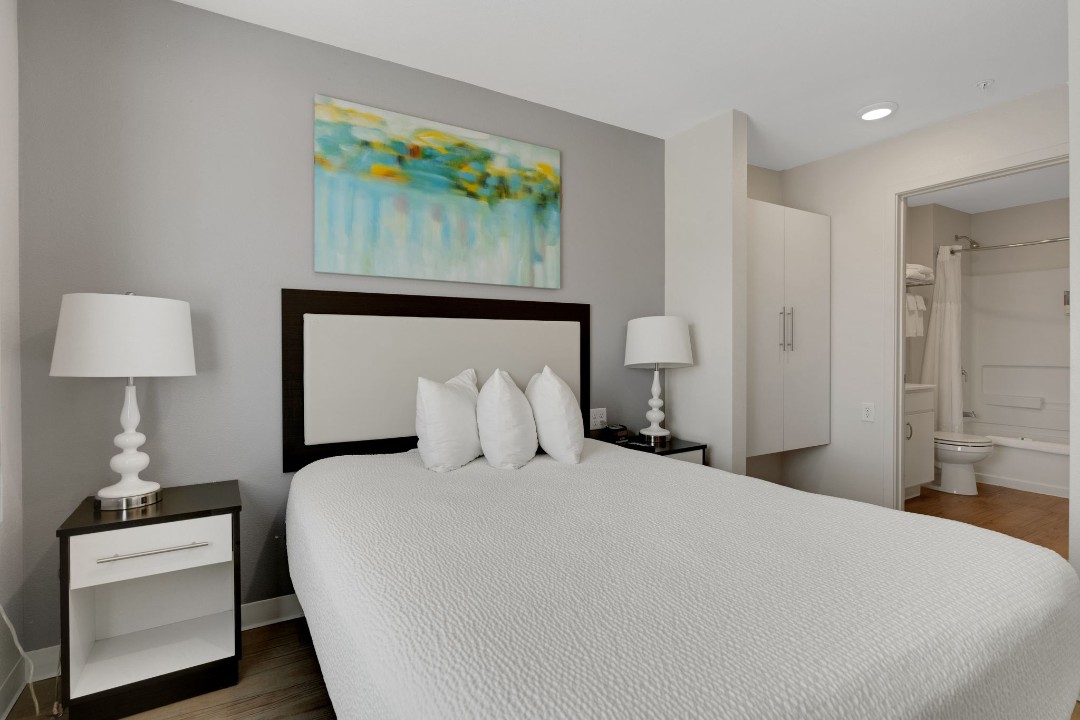 Simplicity At the Rim · Unit 1308 2/2