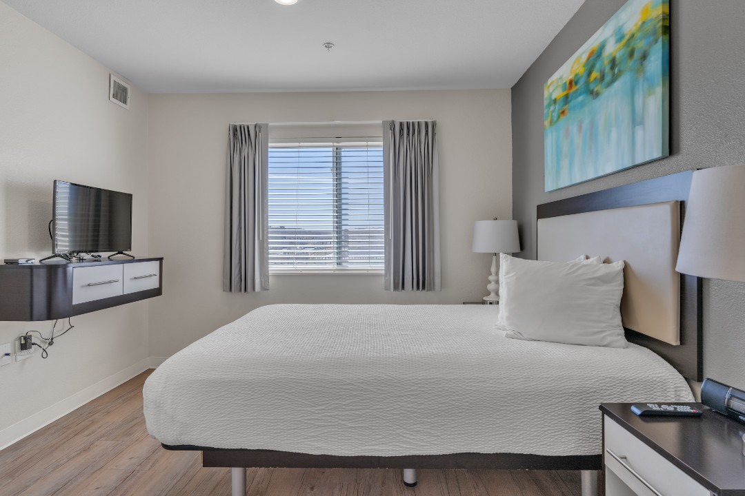 Simplicity At the Rim · Unit 1406 2/2