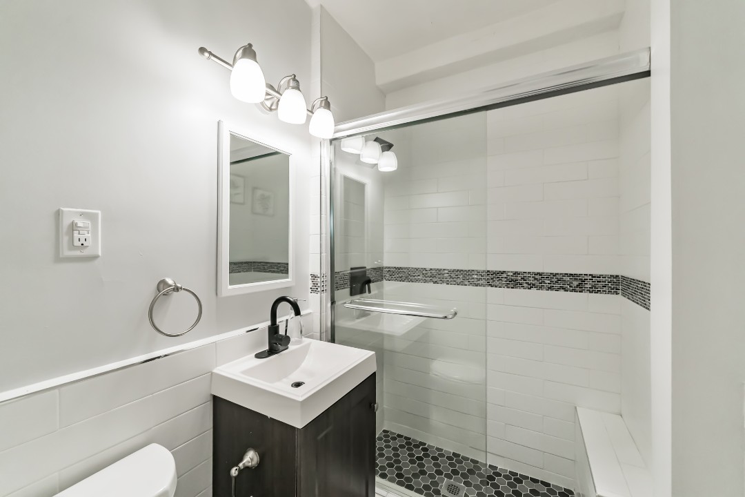 Fairfax Apartments · Unit 725 1/1