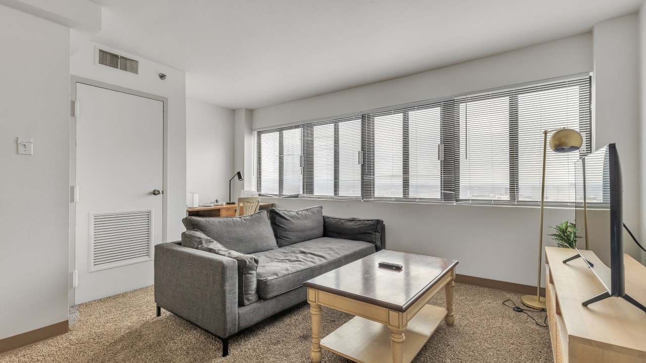Pa Place 1506, 1br
