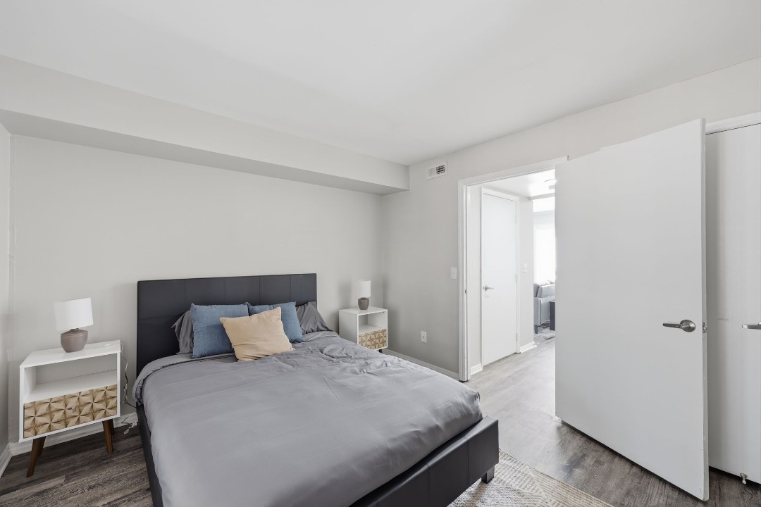 1 Bedroom · Signature layout