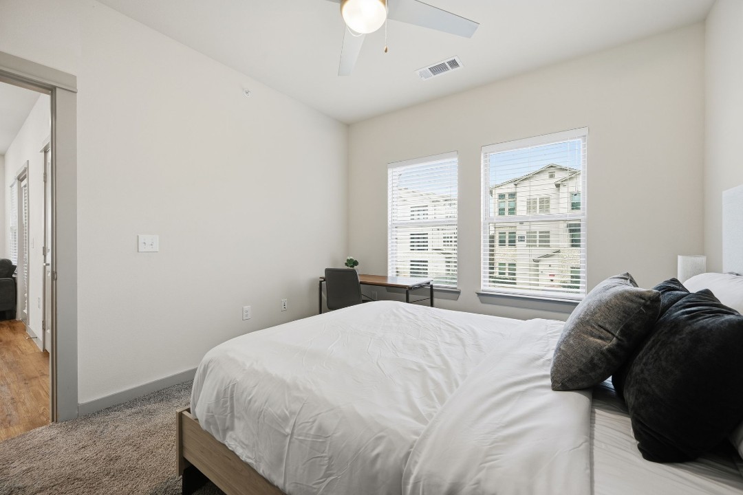 Chisholm Trace · Unit 327 2/2