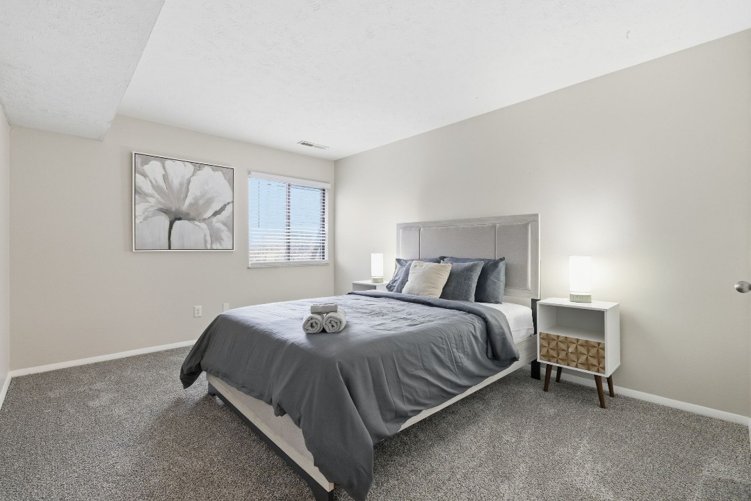 1 Bedroom · Signature layout
