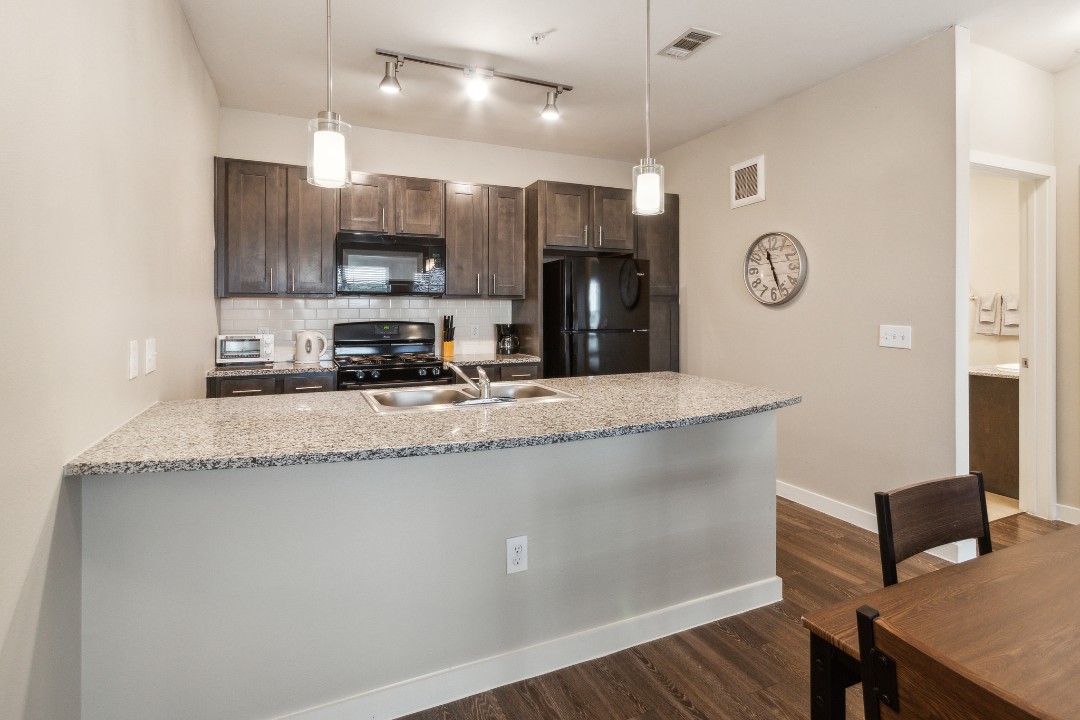 Smart Living Cypress Creek, · Unit 8302 2/2