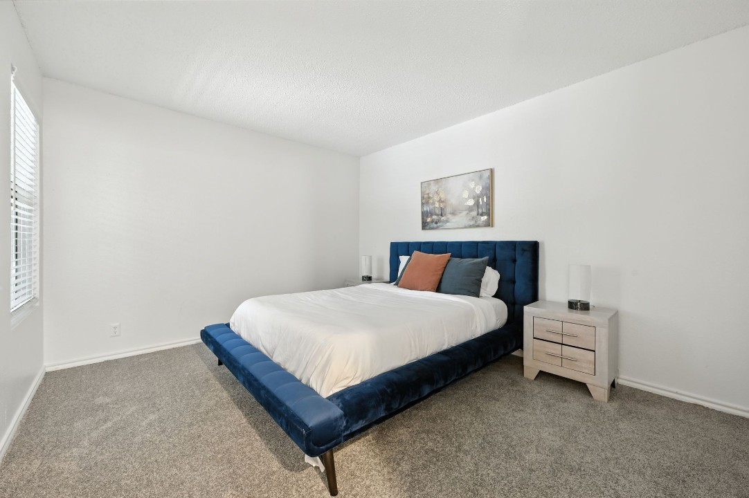 Mueller Flats · Unit 212 2/2