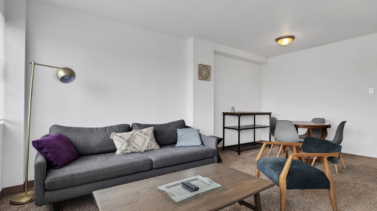 Pa Place 1009, 2br